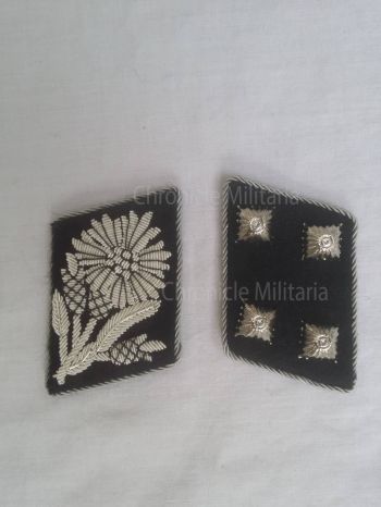 officer collar tabs